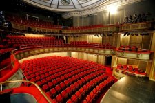 theatro-1024x683.jpg